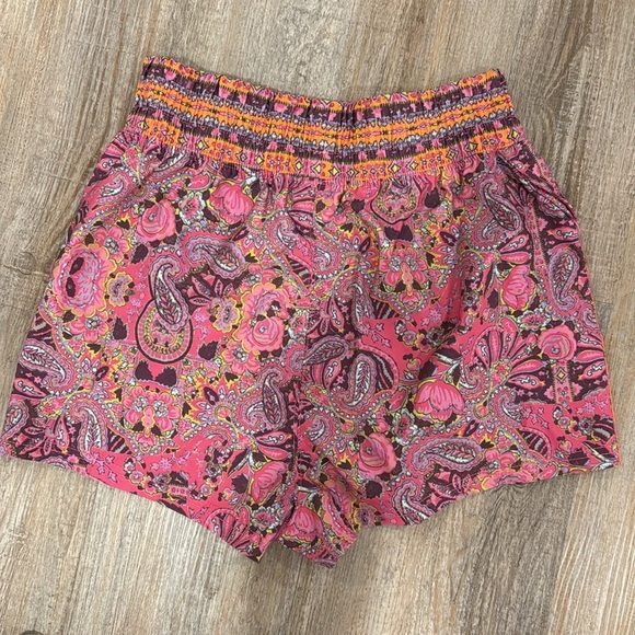 Free People Movement Next Round Paisley Print Shorts sz small - Picture 4 of 6